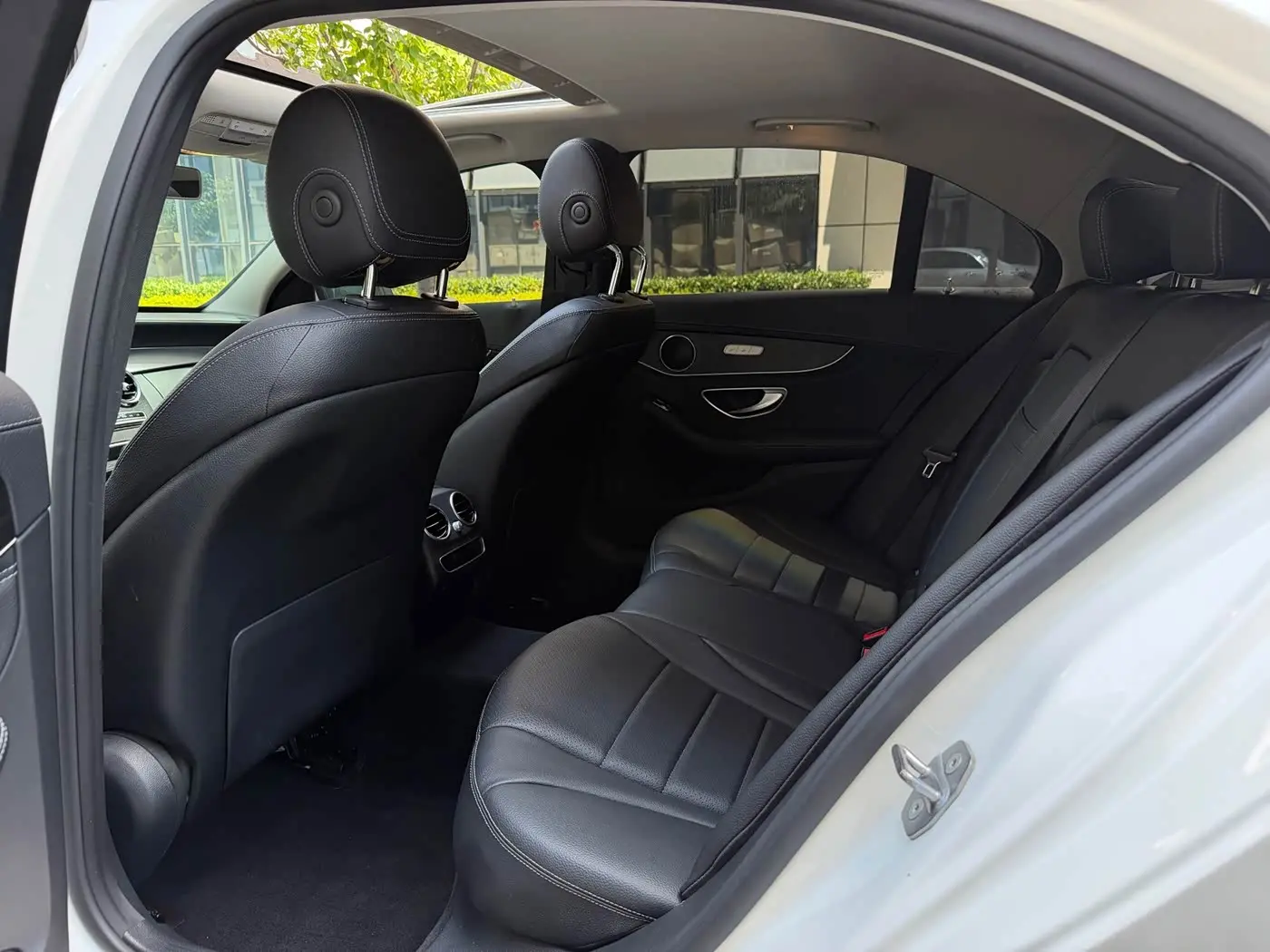 Mercedes-Benz C-Class 2019 — Şəkil 10/20