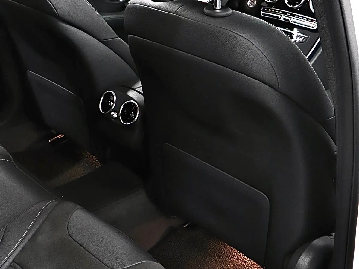 Mercedes-Benz C-Class AMG 2020 — Photo 17/20