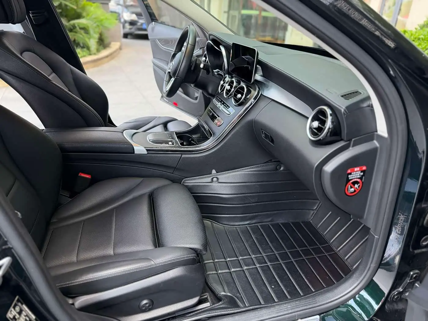 Mercedes-Benz C-Class 2018 — Фото 6/11