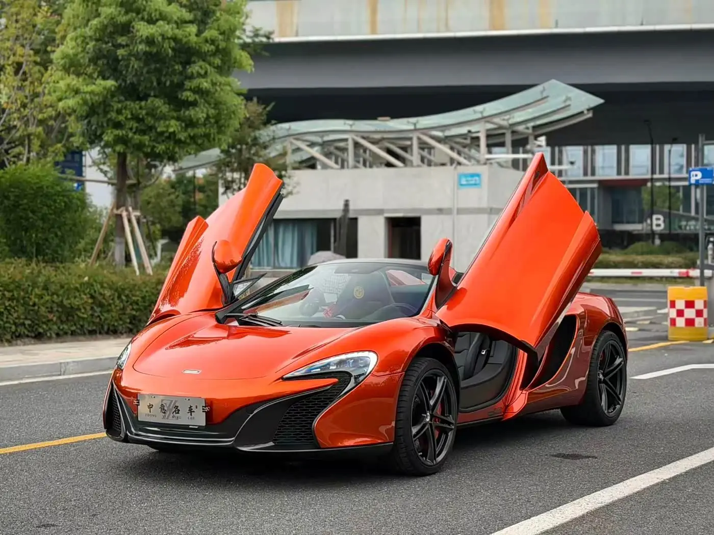 McLaren 625C 2017 — Фото 1/20