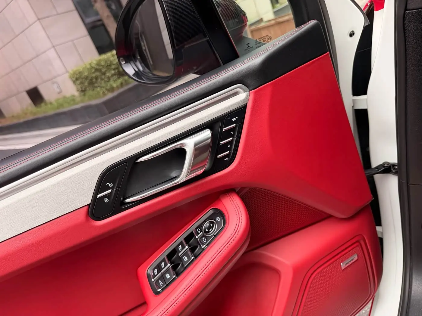 Porsche Macan 2017 — Photo 16/20