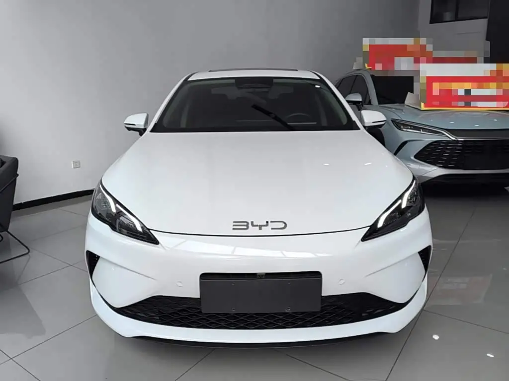 BYD Hai Bao 05 DM-i 2025 — Фото 2/19