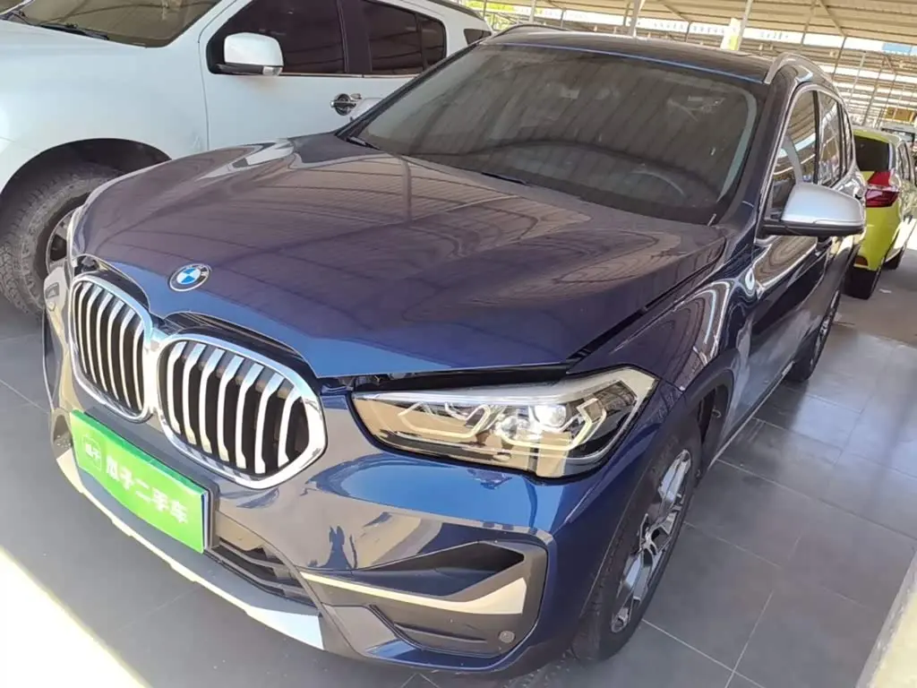 BMW X1 2021 — Фото 2/20