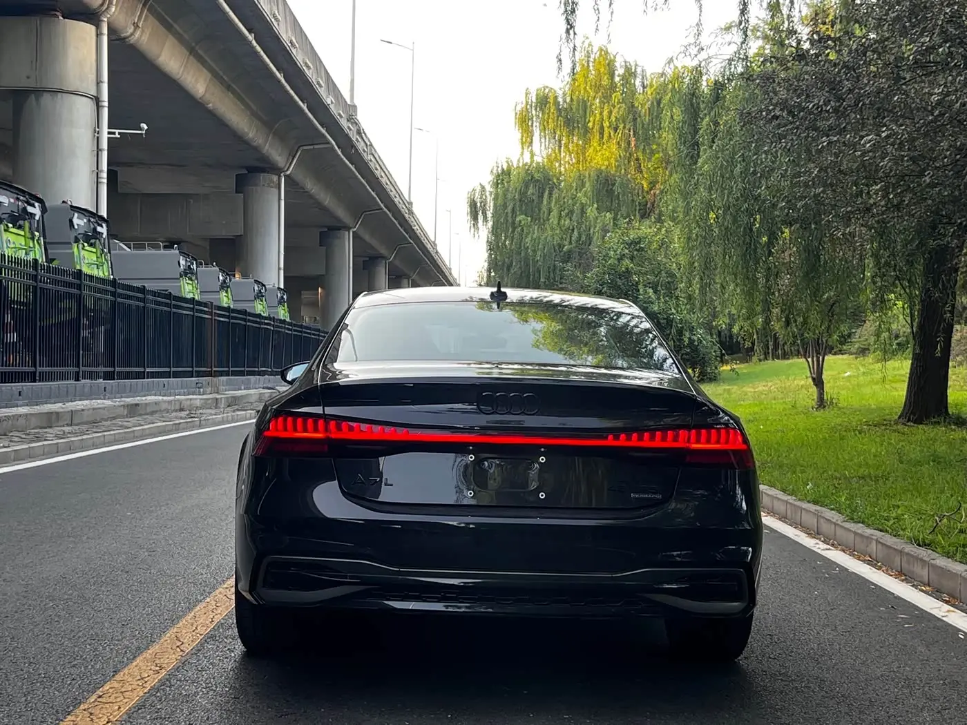 Audi A7L 2026 — Photo 13/15
