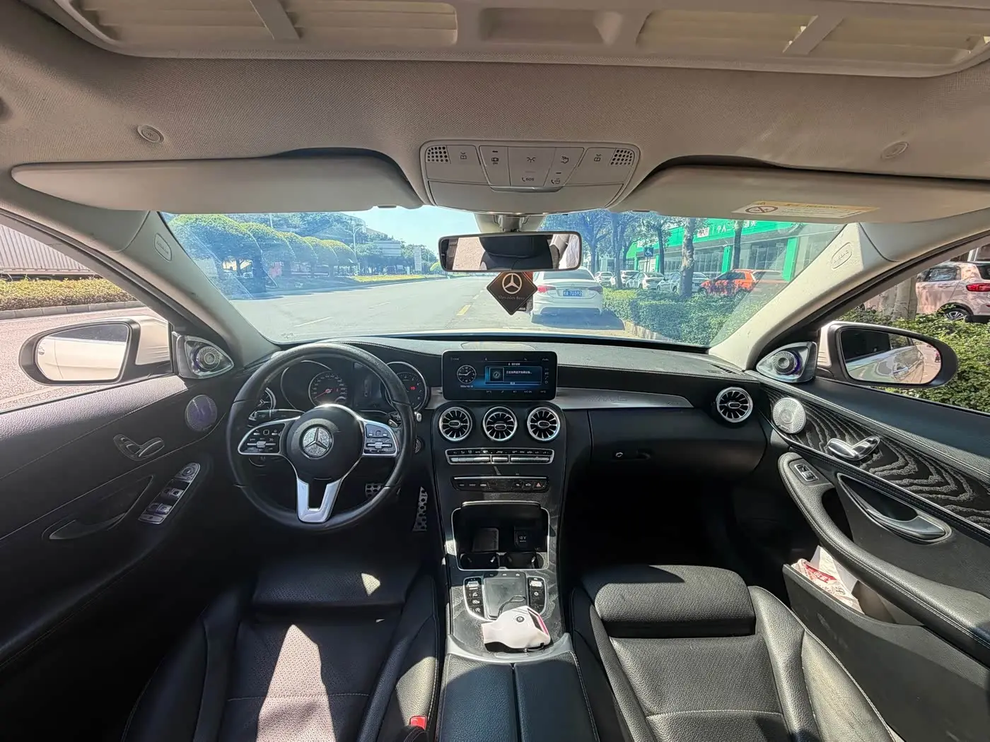 Mercedes-Benz C-Class 2019 — Фото 8/11