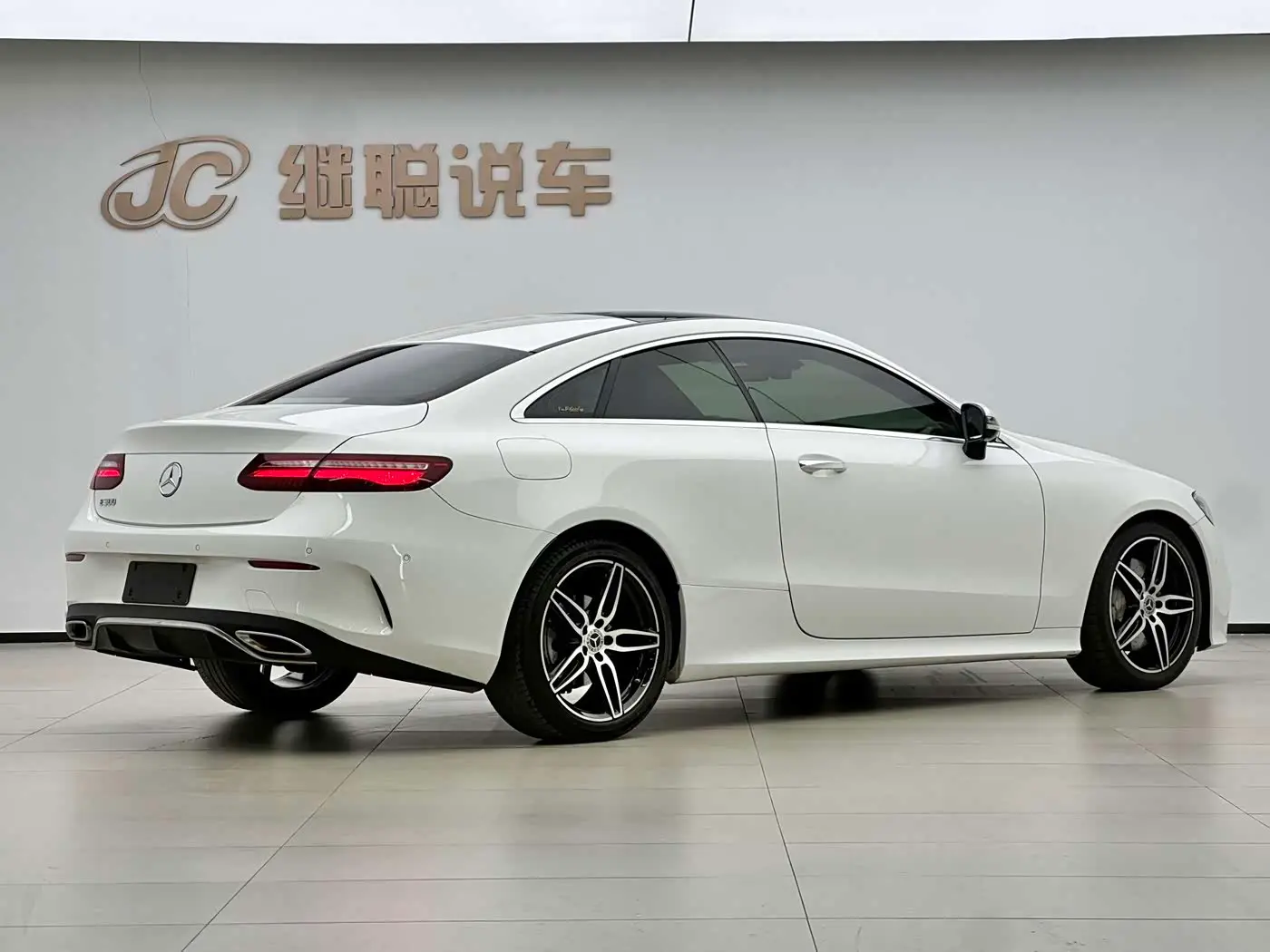 Mercedes-Benz E-Class 2021 — Фото 3/16