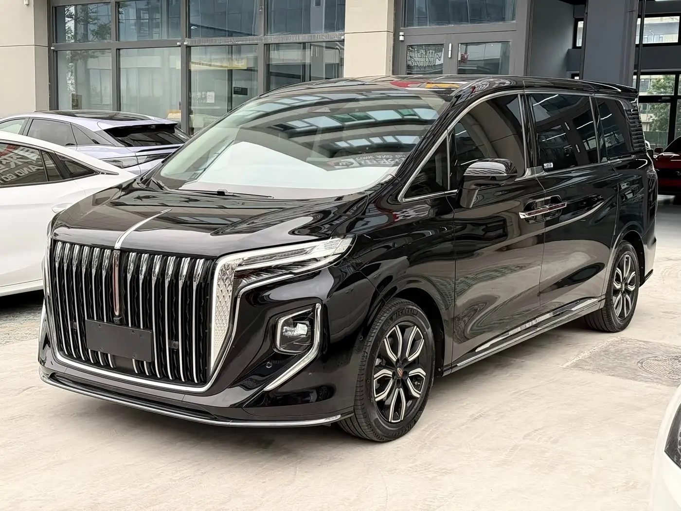 Hongqi HQ9 2023 — Şəkil 2/20