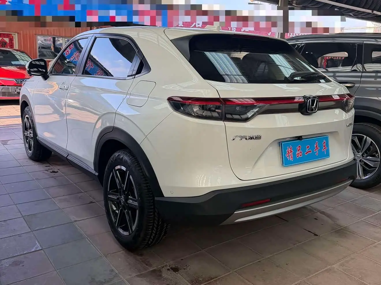 Honda Vezel 2023 — Фото 6/18