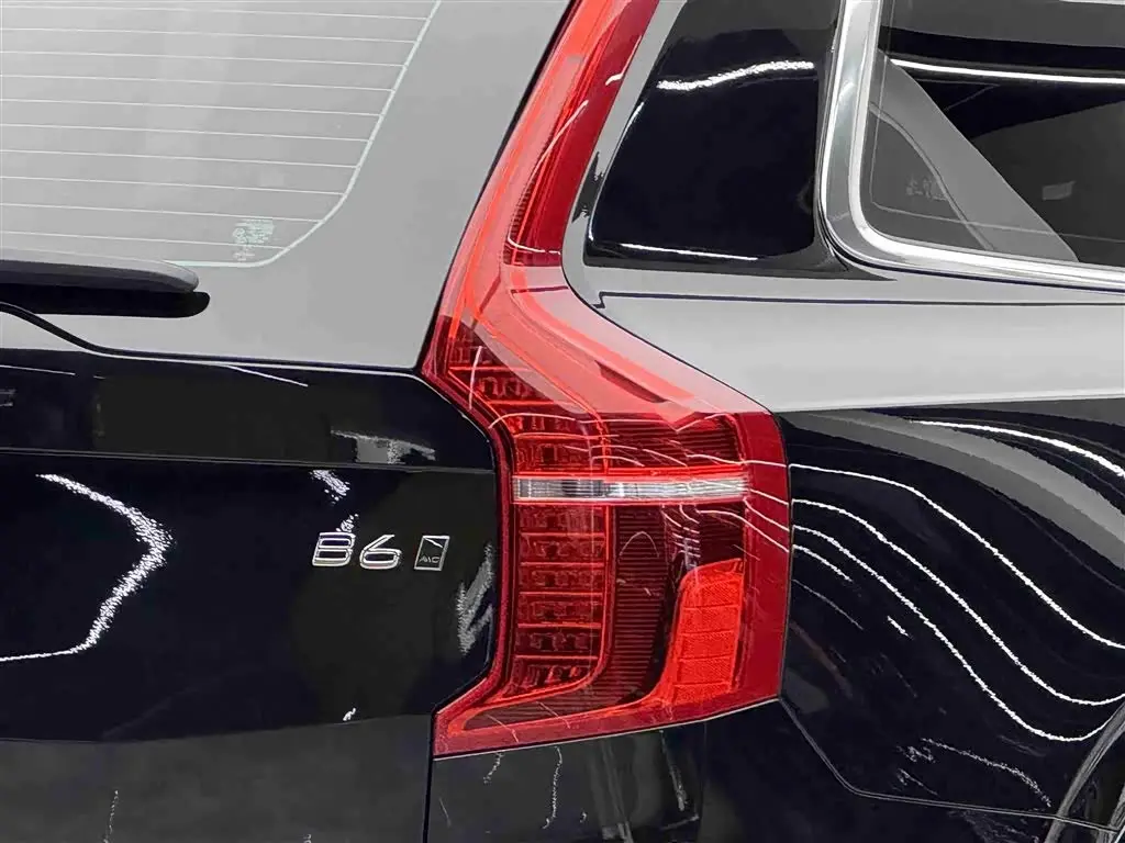Volvo XC90 2022 — Photo 14/14