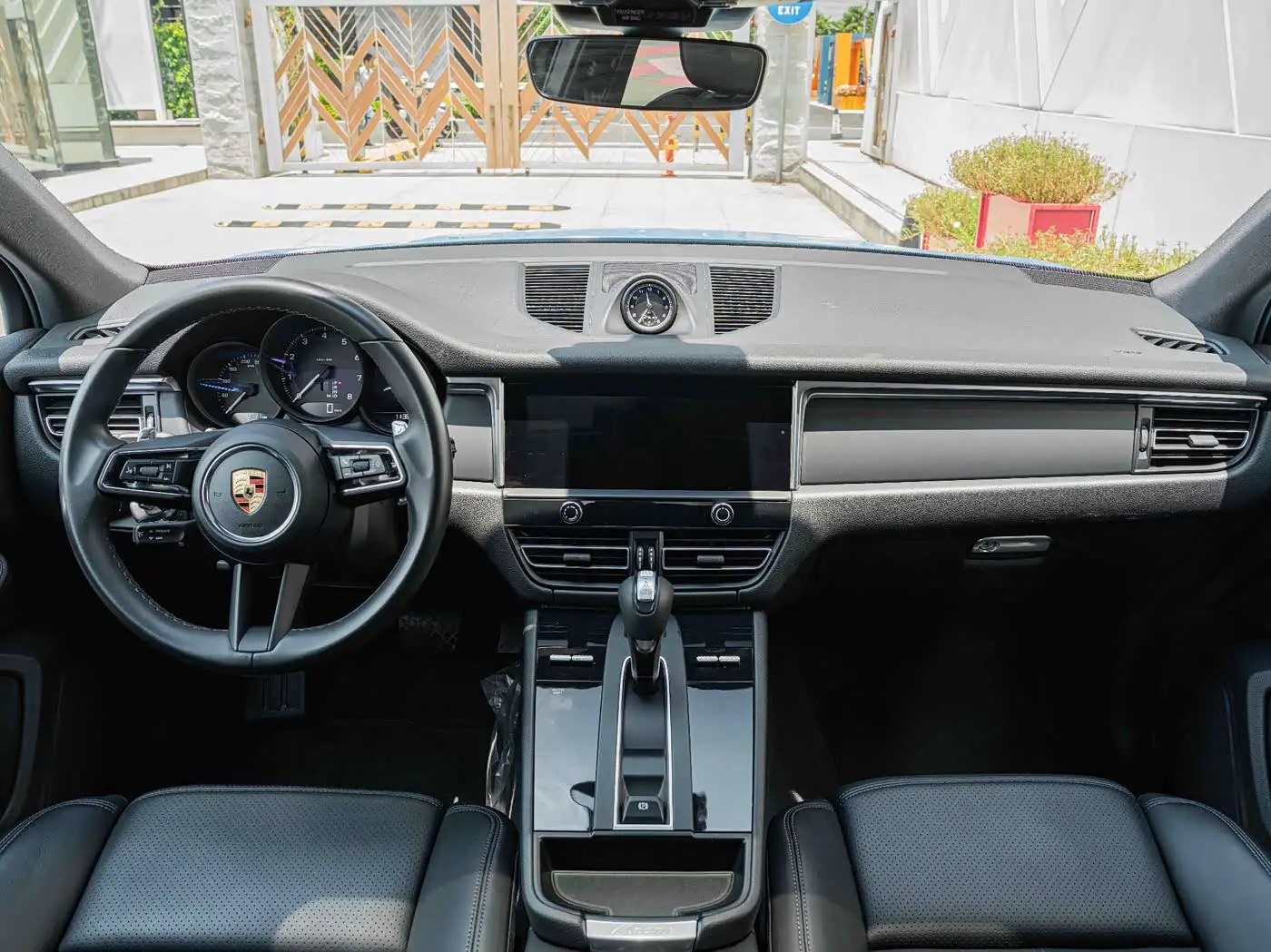 Porsche Macan 2023 — Şəkil 16/19
