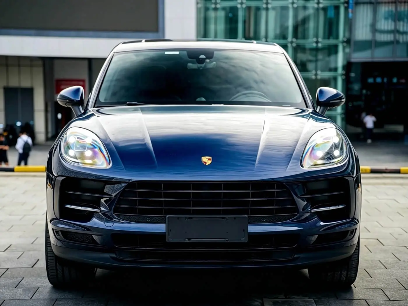 Porsche Macan 2021 — Photo 2/20