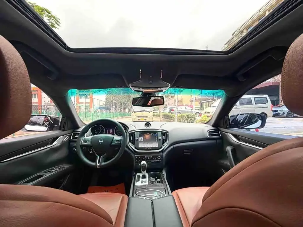 Maserati Ghibli 2016 — Photo 6/13