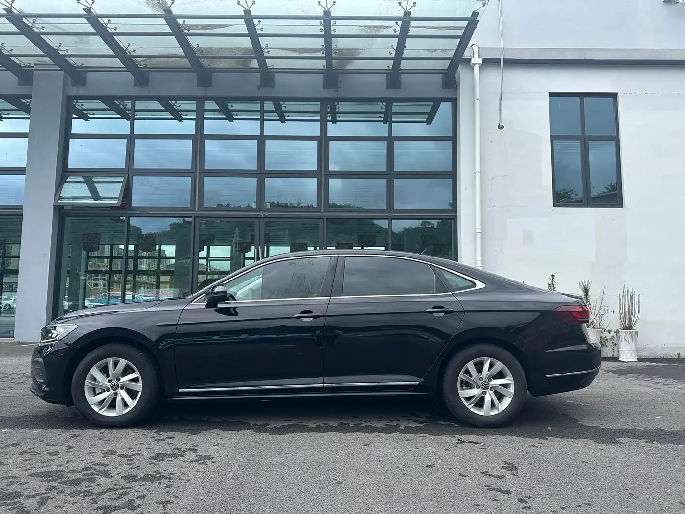 Volkswagen Passat 2025 — Photo 11/17