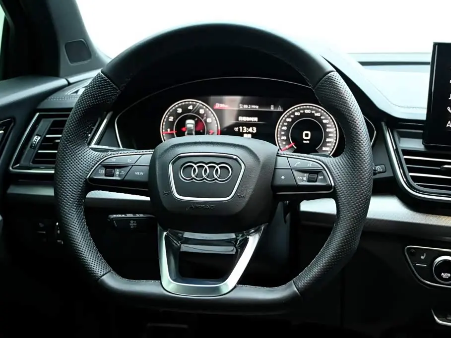 Audi Q5L 2026 — Şəkil 19/20