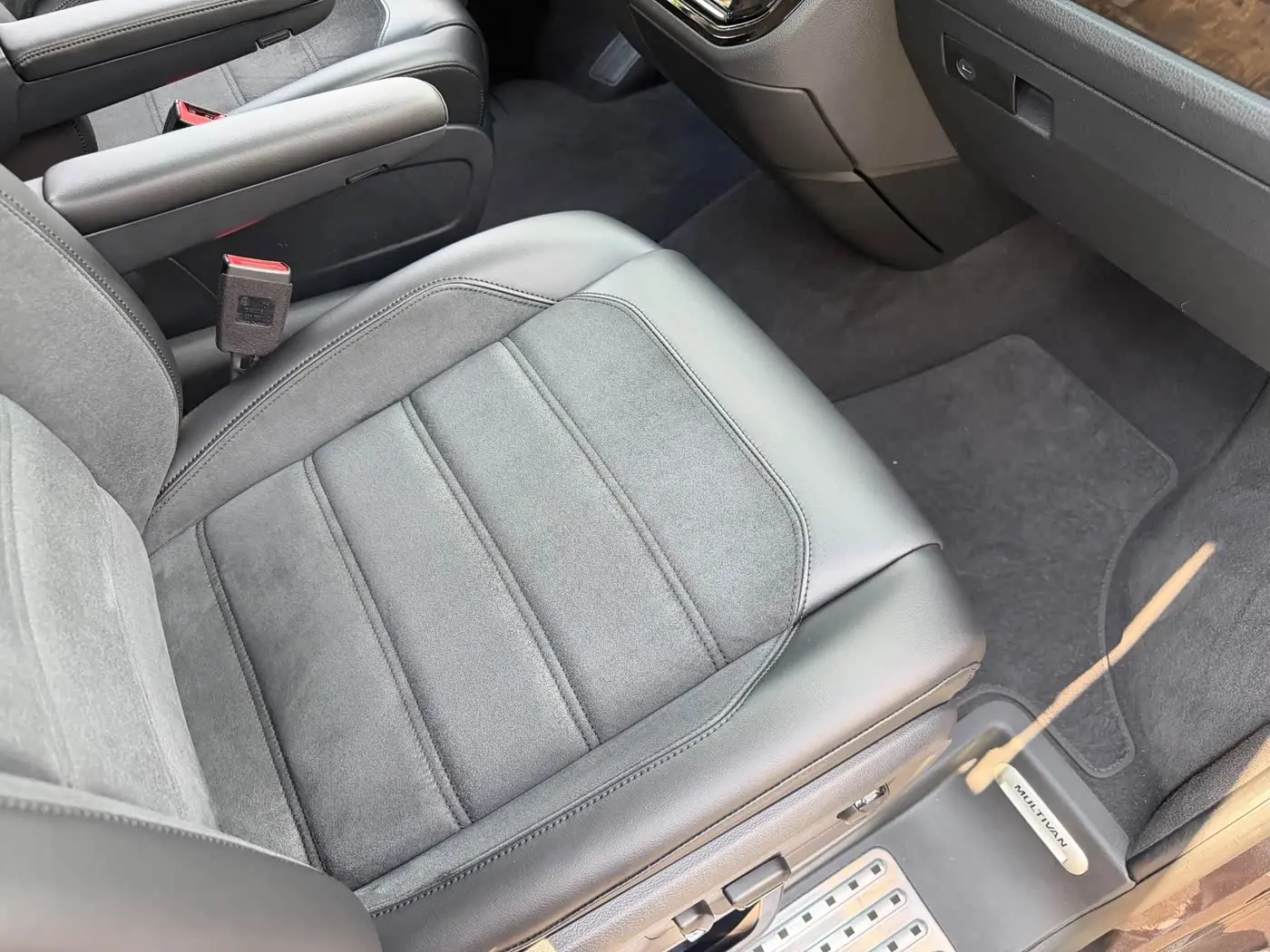 Volkswagen Multivan 2019 — Şəkil 17/20