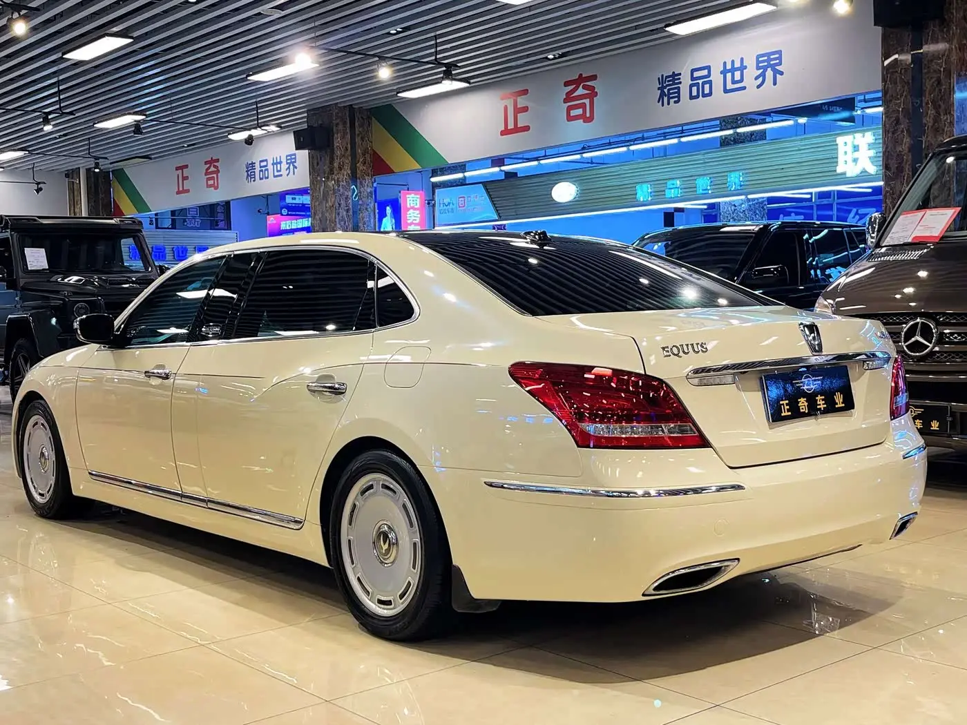 Hyundai Equus 2013 — Photo 4/20