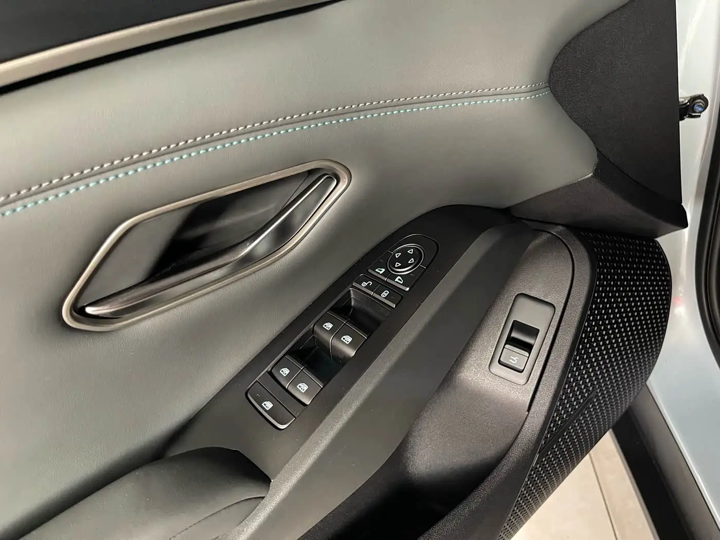 BYD Qin L 2025 — Фото 14/15