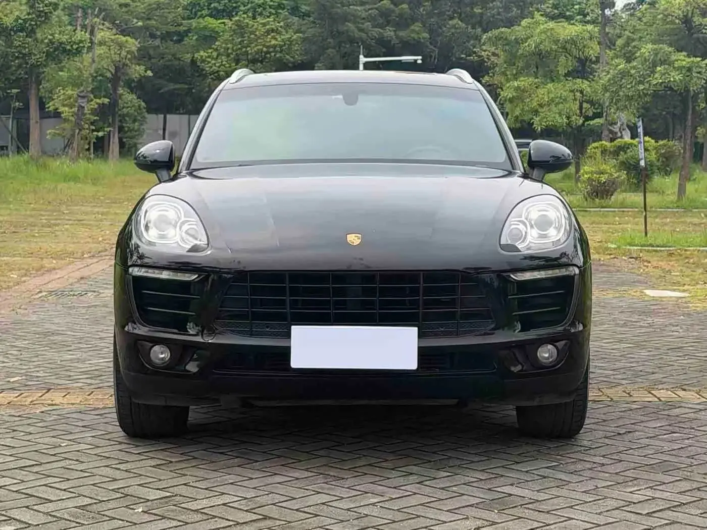 Porsche Macan 2015 — Фото 1/11