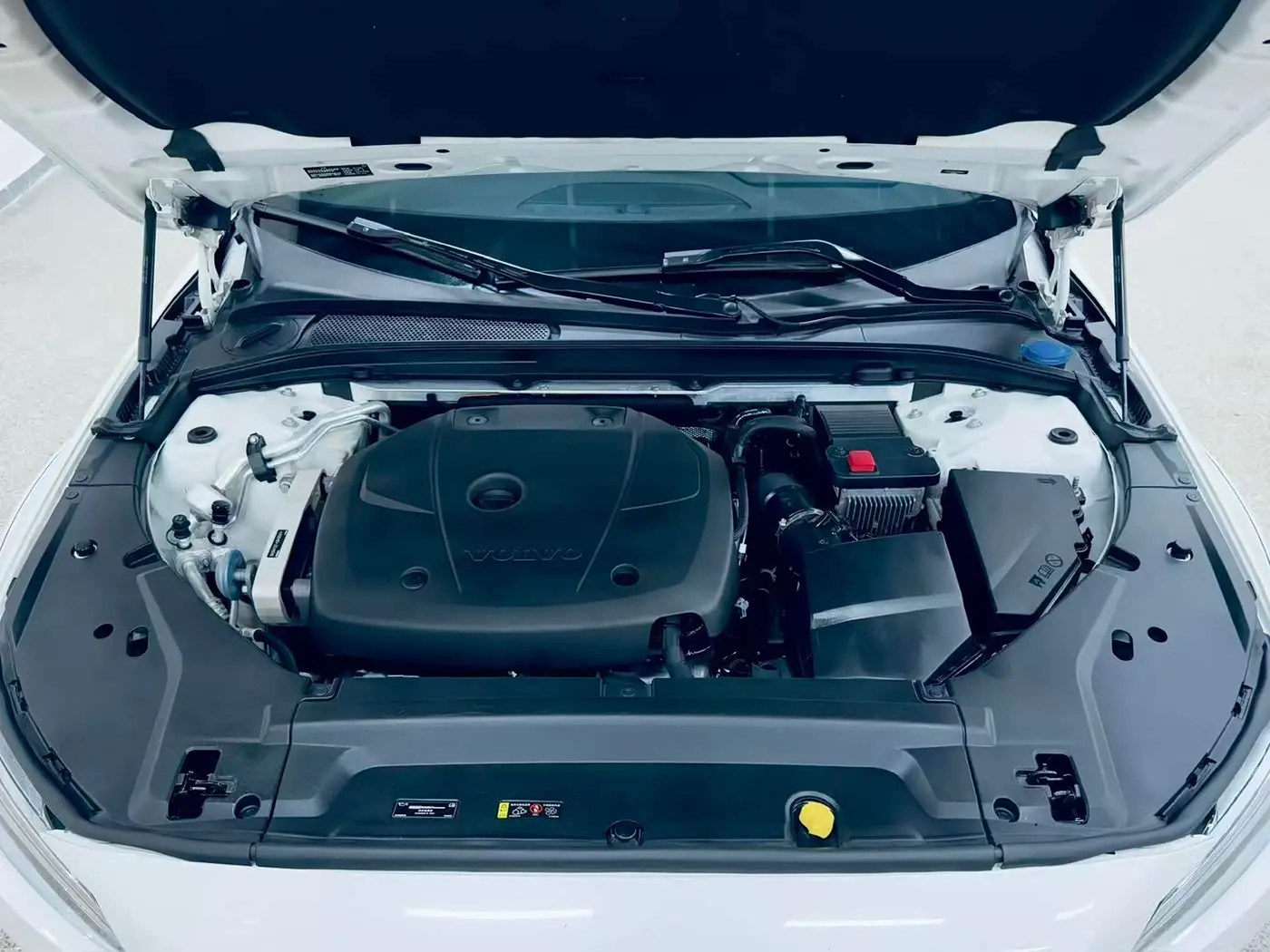 Volvo V90 2018 — Photo 20/20