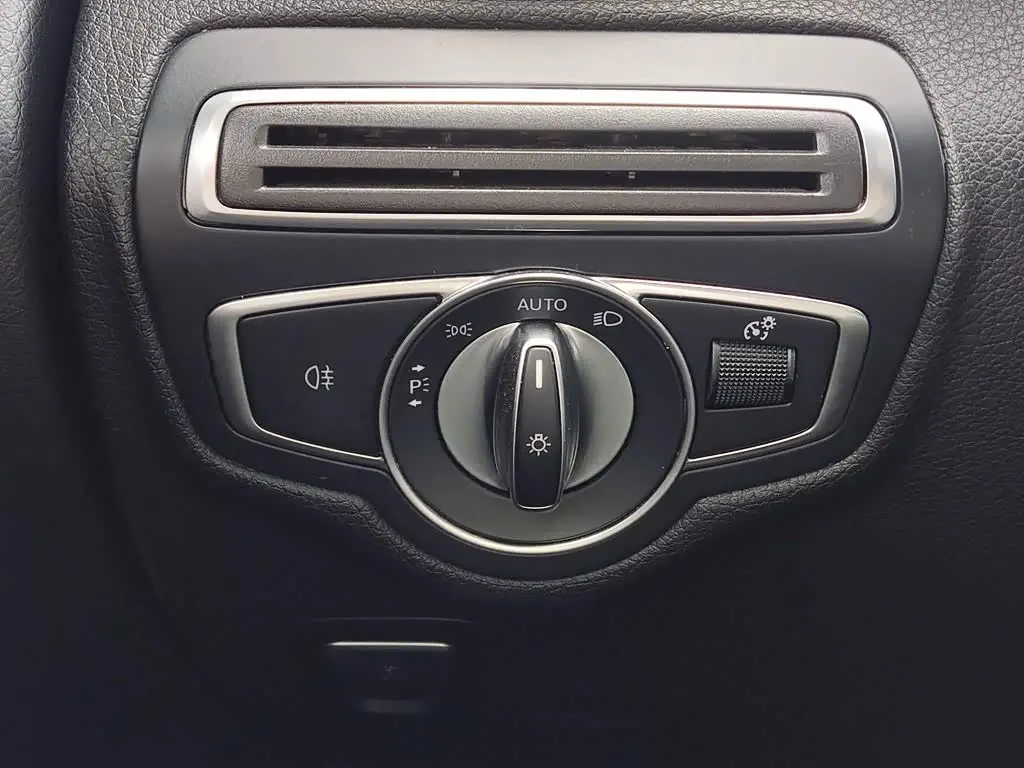 Mercedes-Benz GLC 2023 — Фото 12/20