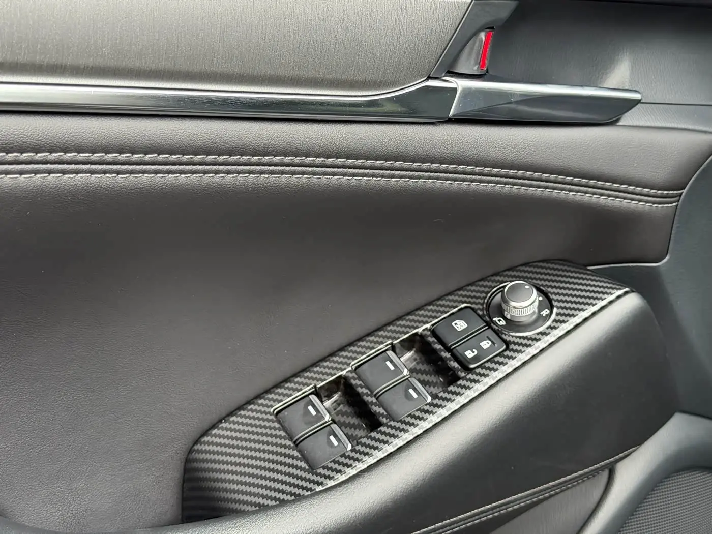 Mazda Atenza 2020 — Photo 8/20