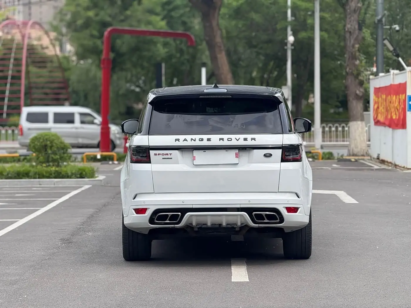 Land Rover Range Rover Sport 2017 — Photo 17/18