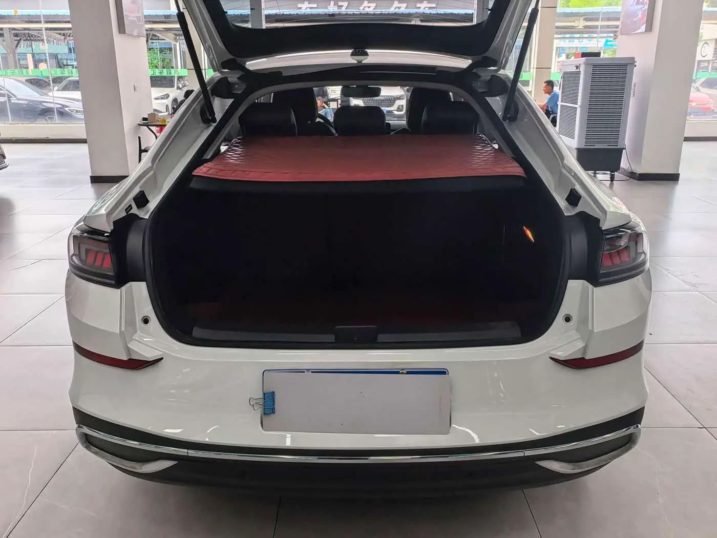 Volkswagen Lamando 2024 — Photo 18/19