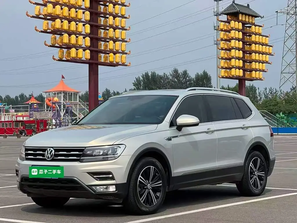 Volkswagen Tiguan L 2020 — Фото 1/20