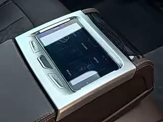 BMW 7 Series 2017 — Şəkil 12/15
