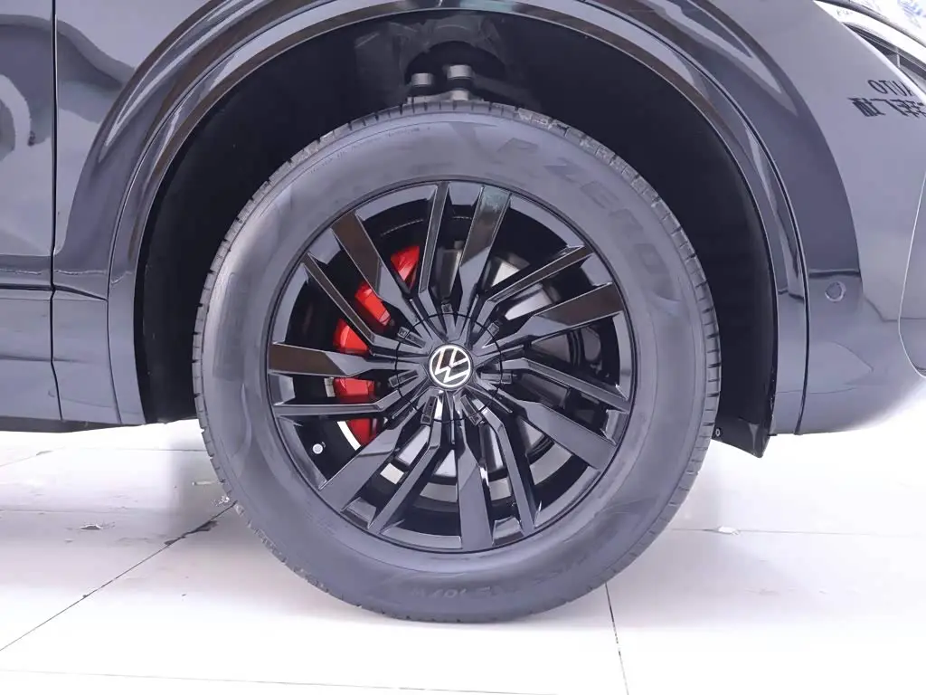 Volkswagen Touareg 2025 — Фото 6/20