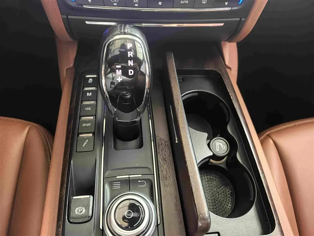 Maserati Quattroporte 2019 — Photo 19/20