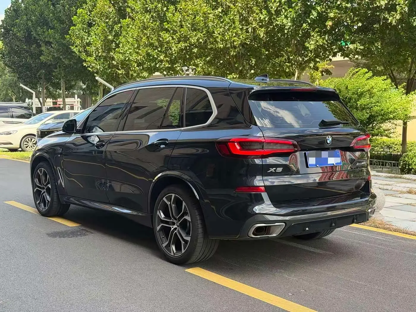 BMW X5 2023 — Photo 4/9