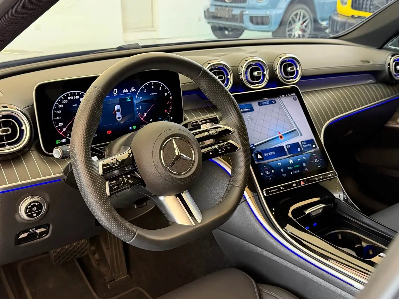 Mercedes-Benz C-Class 2025 — Фото 18/18