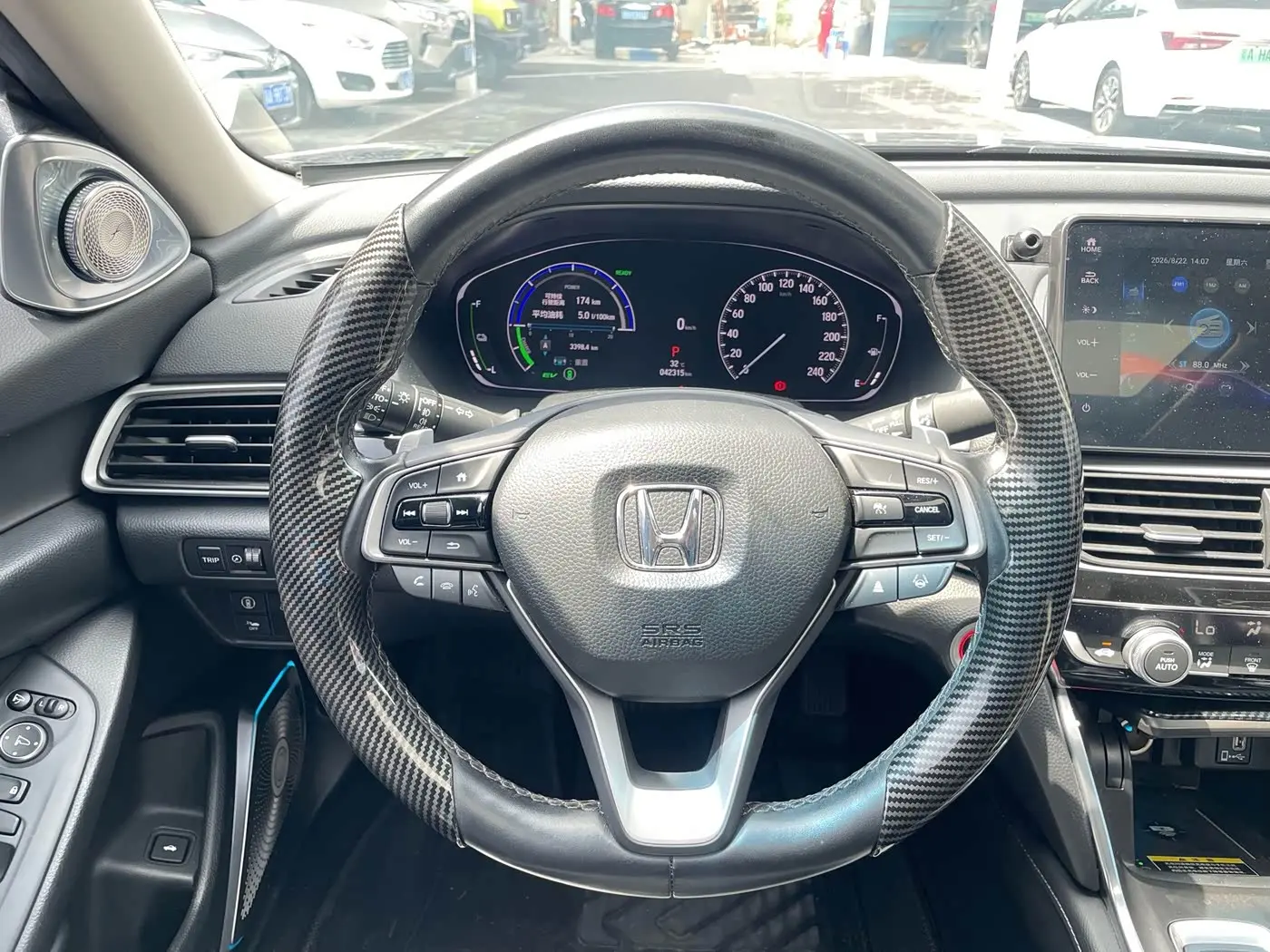 Honda Accord 2023 — Фото 14/18