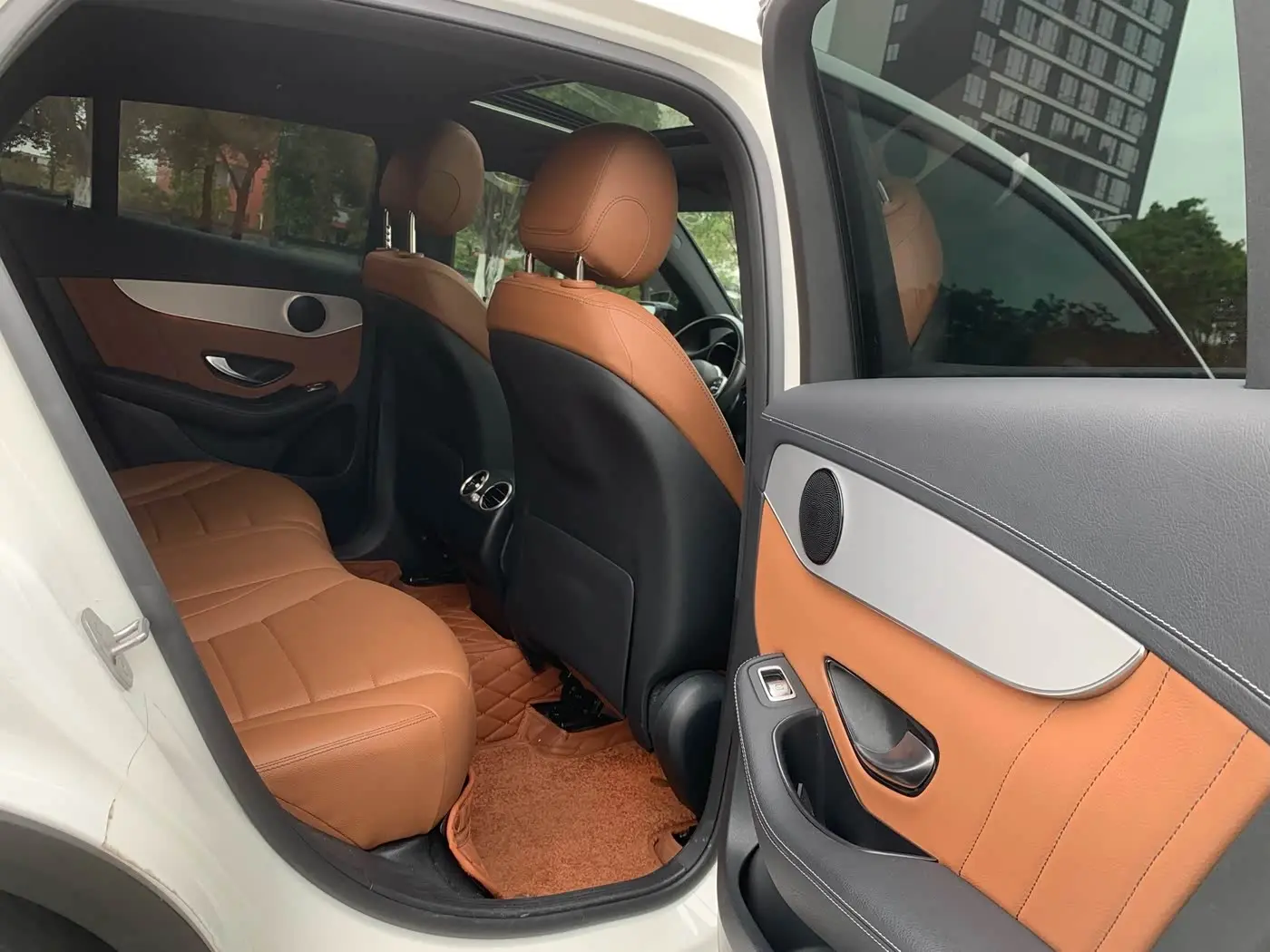 Mercedes-Benz GLC Coupe 2020 — ფოტო 17/20