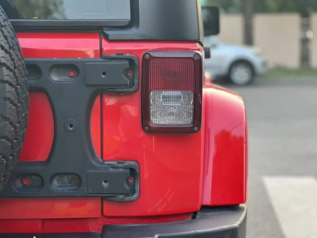 Jeep Wrangler 2017 — Photo 10/20