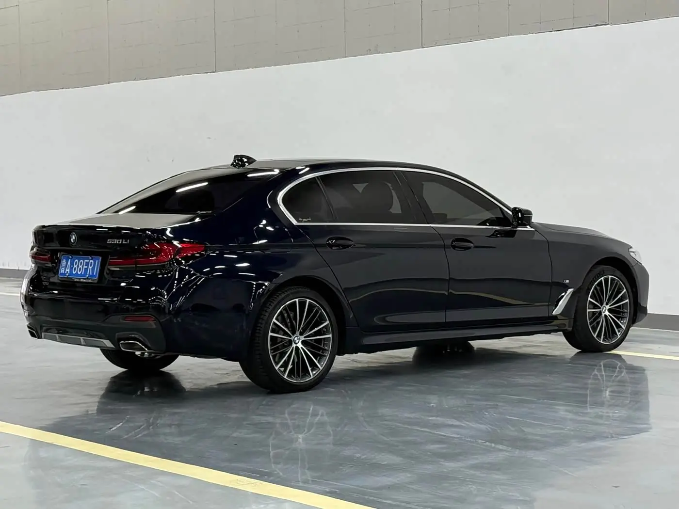 BMW 5 Series 2021 — Фото 10/10