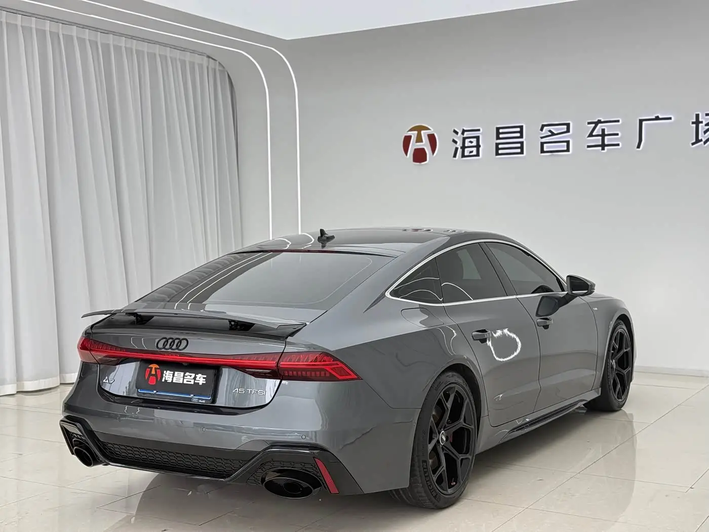 Audi A7 2022 — Фото 9/10