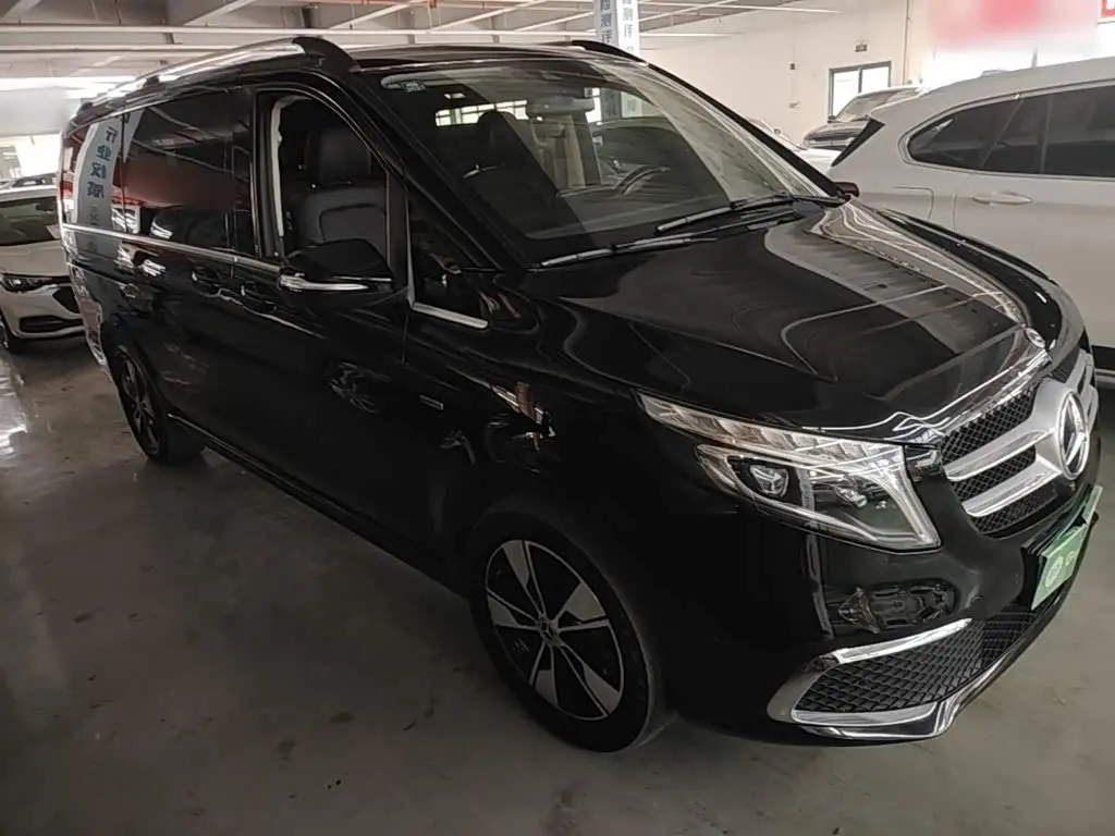 Mercedes-Benz V-Class 2021 — Фото 4/20
