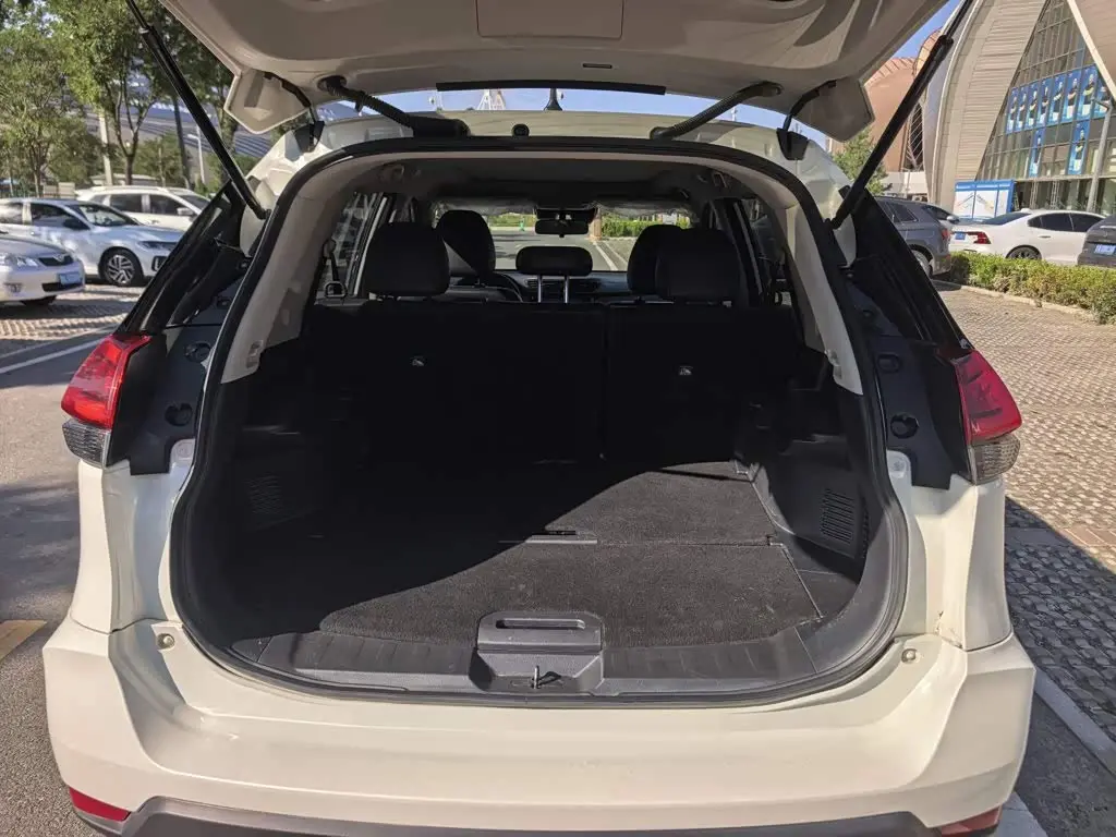 Nissan X-Trail 2023 — Şəkil 9/20