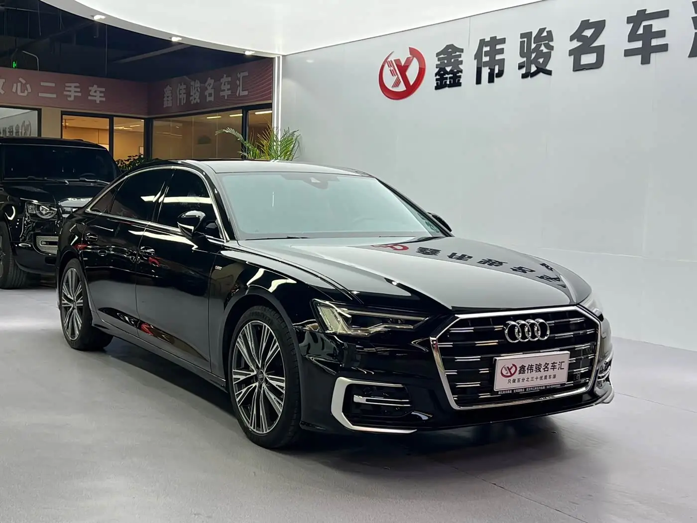 Audi A6L 2025 — Фото 4/17