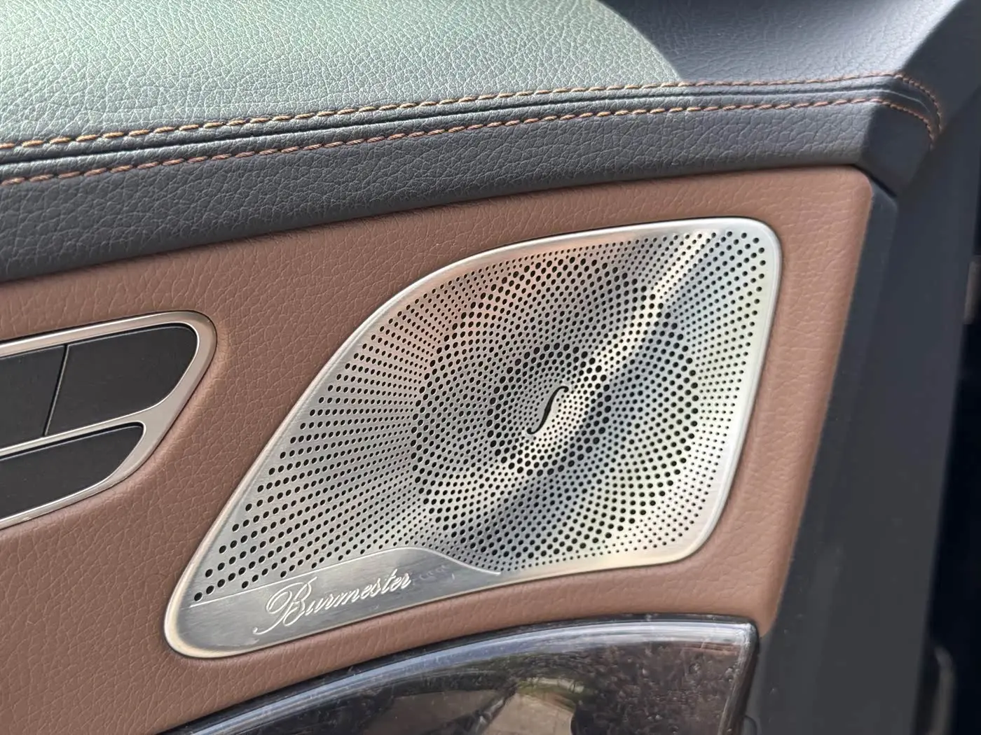 Mercedes-Benz S-Class 2016 — Photo 12/20