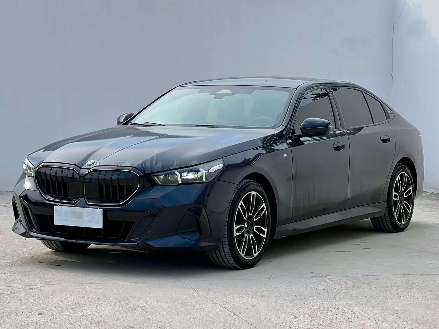 BMW 5 Series 2025 — Şəkil 1/14