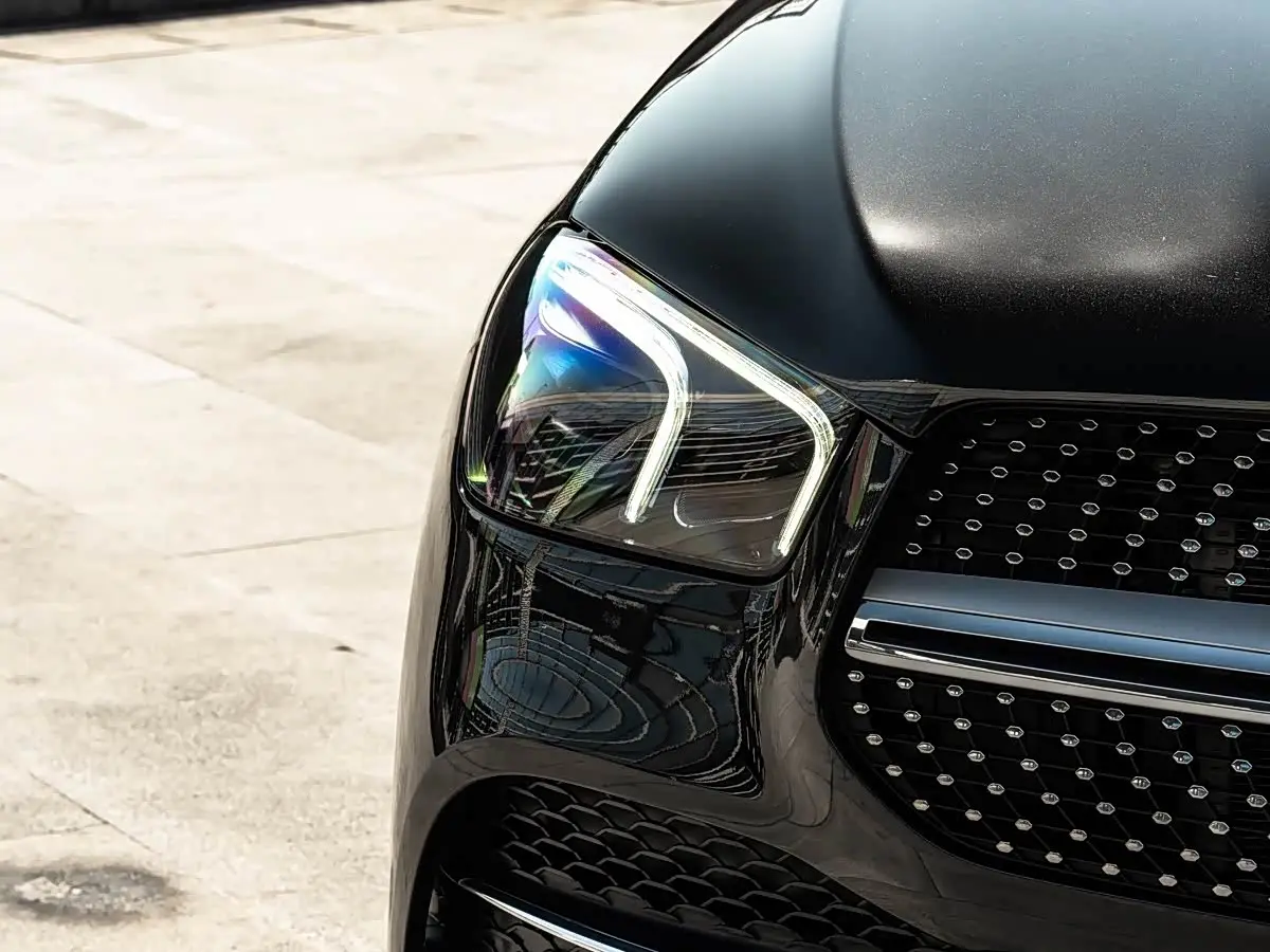 Mercedes-Benz GLE 2022 — Photo 10/20