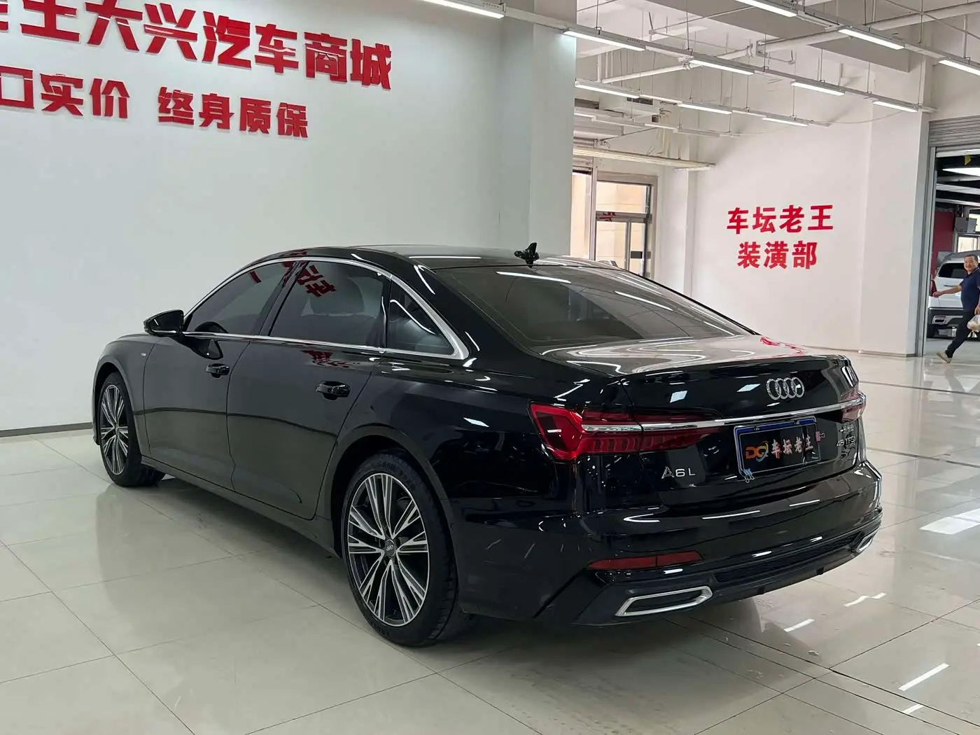 Audi A6L 2021 — Şəkil 9/18