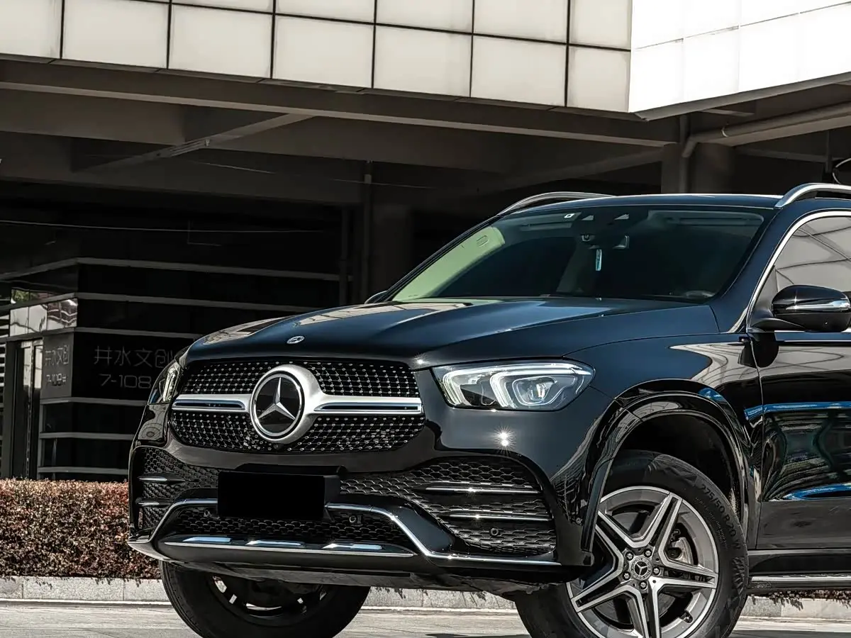 Mercedes-Benz GLE 2022 — Photo 16/20
