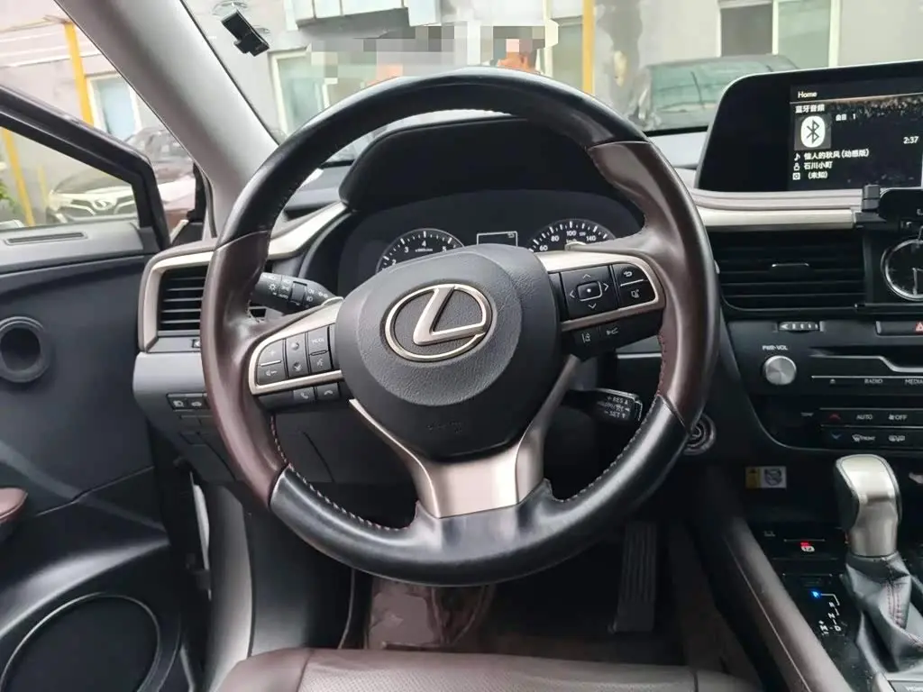Lexus RX 2021 — Şəkil 11/20