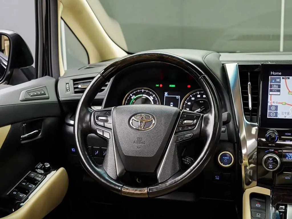 Toyota Vellfire 2021 — Photo 18/20