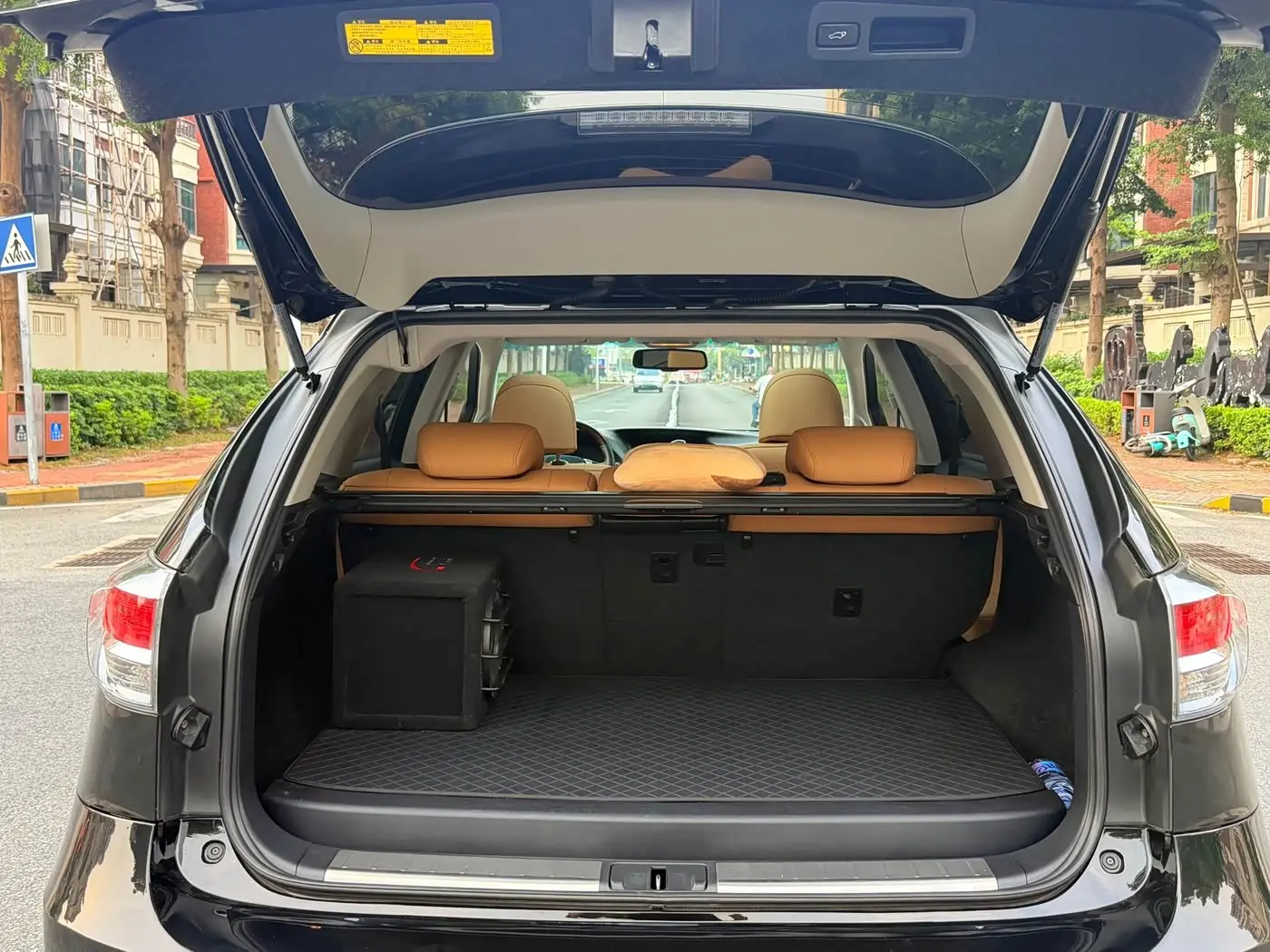 Lexus RX Classic 2013 — Photo 16/16