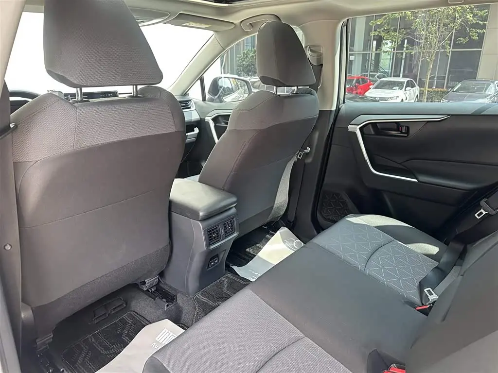 Toyota RAV4 Rongfang 2023 — Photo 10/20